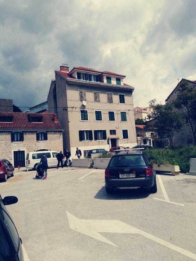 Apartments Antonia สปลิท ภายนอก รูปภาพ